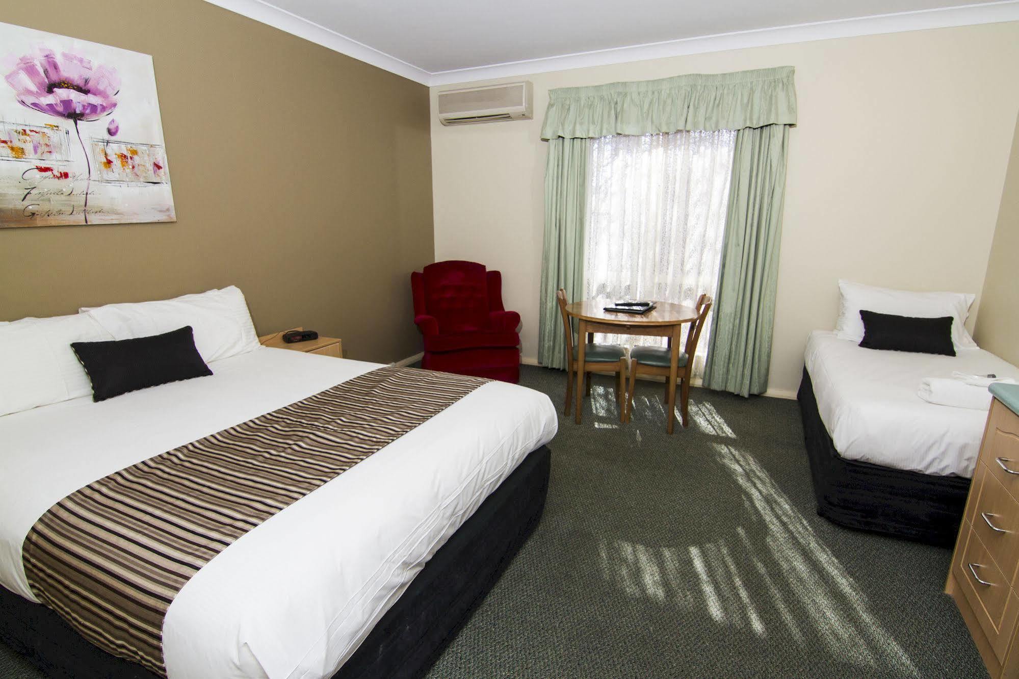 Green Gables Motel Dubbo Exterior foto
