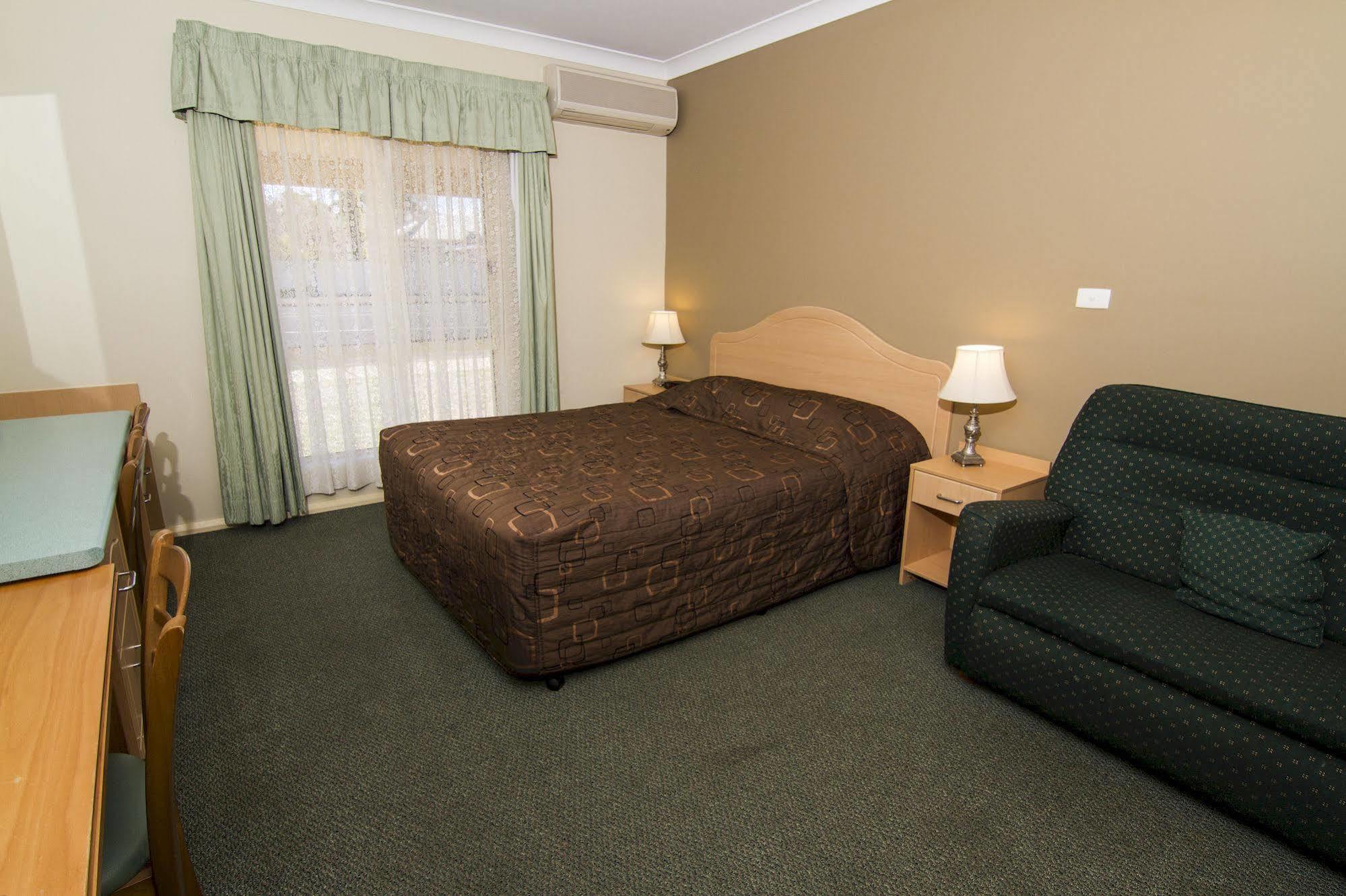 Green Gables Motel Dubbo Exterior foto
